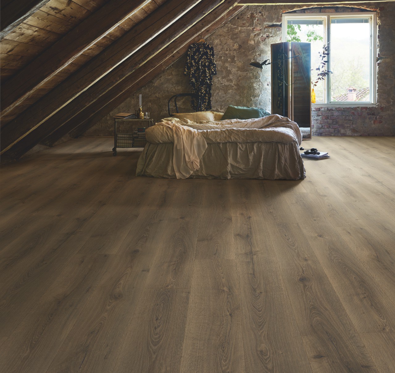 Ламинат Pergo Original Excellence Sensation Wide Long Plank Дуб провинциальный L0234-03590 фото в интерьере